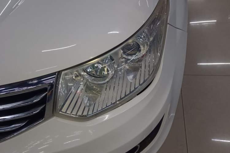 Used Cowin C3 2015 1.5L AMT Gold Diamond Edition