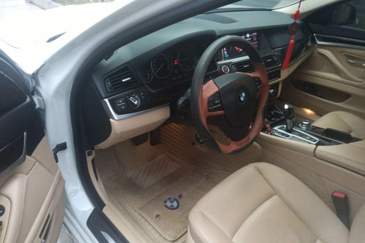 Used BMW 5 Series 2013 525Li Leading Model