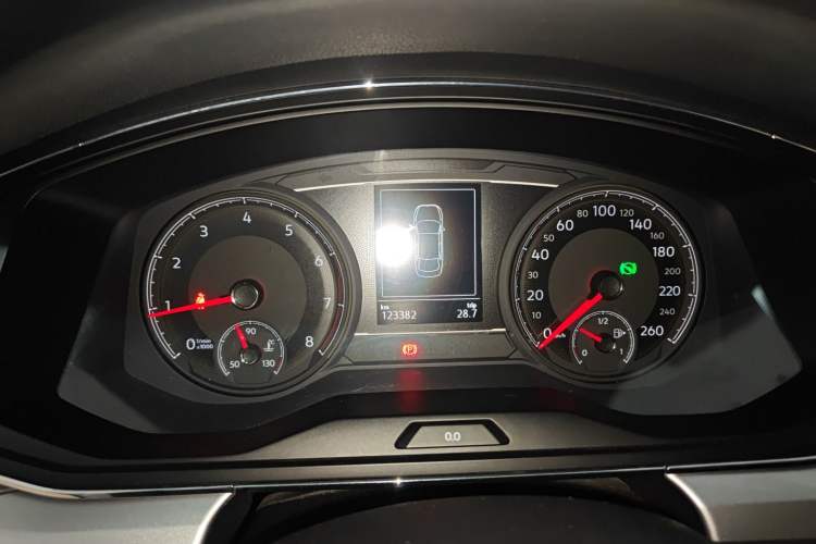 Used Volkswagen Lamando 2019 230TSI DSG Fashion Edition China VI
