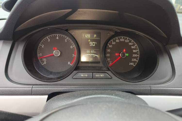 Used Volkswagen Lavida 2017 1.6L Automatic Fashion Edition