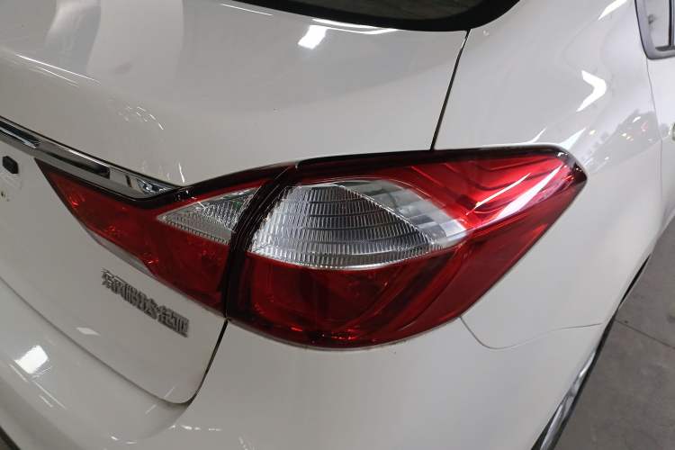 Used Kia K3 2016 1.6L Automatic GL Exterior 3