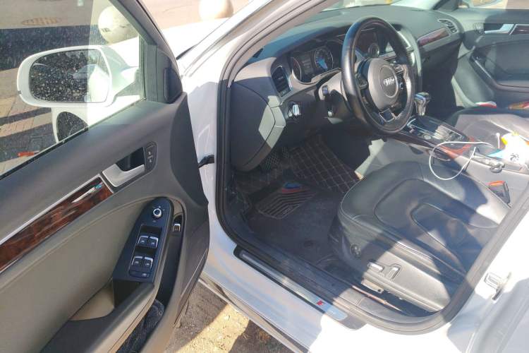 Used Audi A4L 2016 35 TFSI Collection Edition S line Comfort Model
