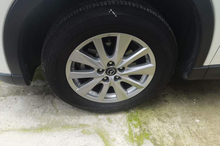 Used Mazda CX-5 2015 2.0L Automatic Two-Wheel Drive Urban Version Left Front Wheel Hub