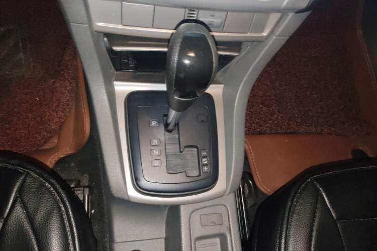 Used Ford Focus 2013 Hatchback Classic 1.8L Automatic Base Model Gear Lever