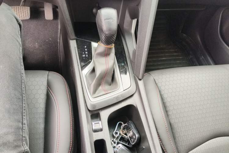 Used Chevrolet Orlando 2019 Redline 530T Automatic Enjoyment Version (5+2 Seating) China VI Gear Lever