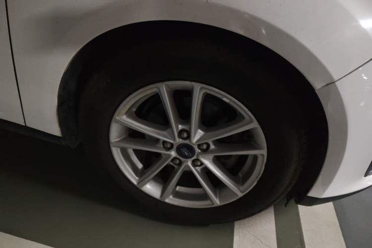 Used Ford Focus 2015 Sedan EcoBoost 180 Automatic Elite Model
