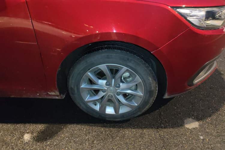 Used Geely Auto Emgrand GL 2017 1.8L Manual Elite Model
