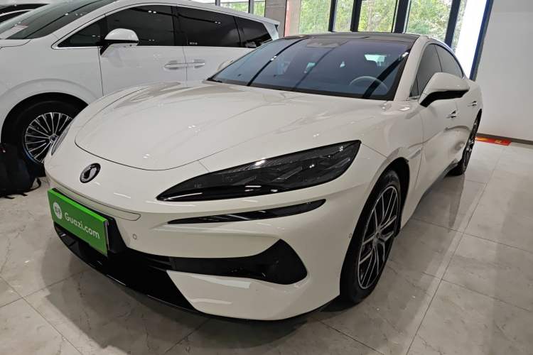 Used Denza Z9 2024 1100 km Four-Wheel Drive Max Version