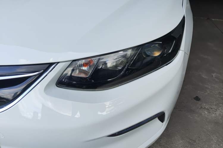 Used Buick VELITE 5 2017 Stylish Extended-Range Model
