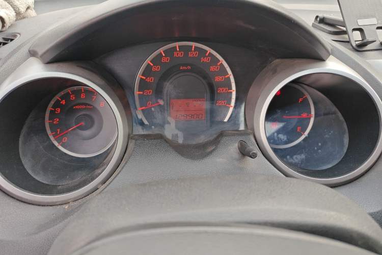 Used Honda Fit 2011 1.3L manual Comfort version
