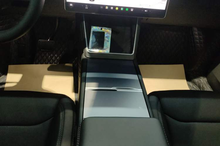 Used Tesla Model Y 2025 Rear-Wheel-Drive Version Gear Lever