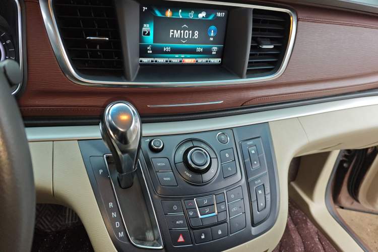 Used Buick GL8 2018 28T Comfort Model China VI Standard
