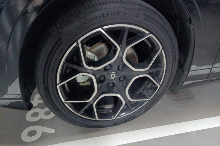 Used CHANGAN NEVO A07 2025 Pure Electric "True Fragrance" Edition 625 Flagship Model Left Front Wheel Hub