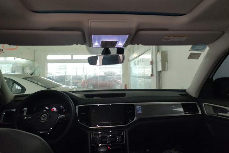 Used Volkswagen Teramont 2020 330TSI Two-Wheel-Drive Luxury Edition China VI Standard Headliner