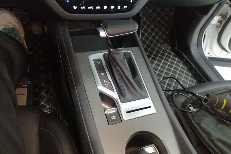 Used CHANGAN CS35PLUS 2019 1.4T DCT Chuanlian Blue Whale Edition Gear Lever