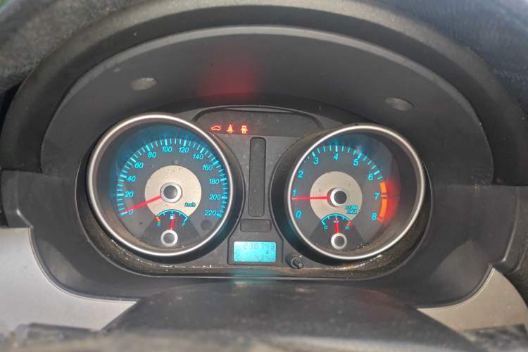 Used Buick Excelle 2013 1.5L Manual Classic Model Instrument Cluster