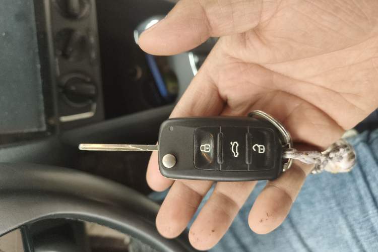 Used Volkswagen Polo 2016 1.6L Automatic Comfort Model
