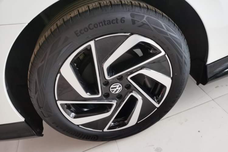 Used Volkswagen ID.7 VIZZION 2024 PRO Model Right Rear Wheel Hub