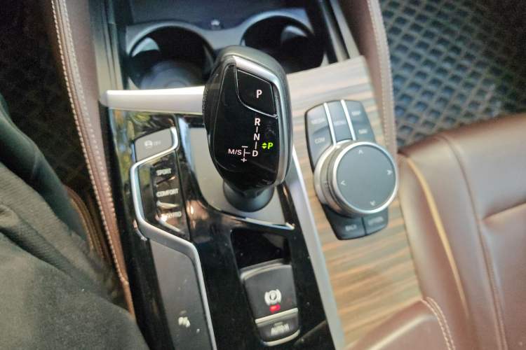 Used BMW 5 Series 2020 530Li Leading Model M Sport Package