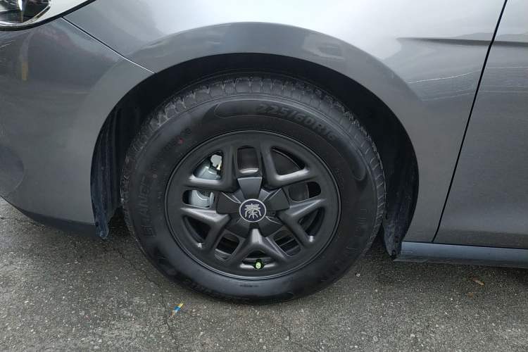 Used BYD Qin PLUS 2025 DM-i Smart Drive 55KM Leading Model
