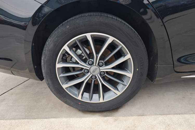 Used Geely Auto Preface 2021 2.0TD Luxury Version Right Rear Wheel Hub