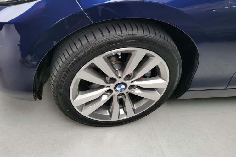 Used BMW 2 Series 2017 220i Convertible Coupe Leading Model
