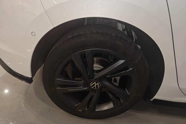 Used Volkswagen Golf 2023 Facelift 280TSI DSG R-Line Lite