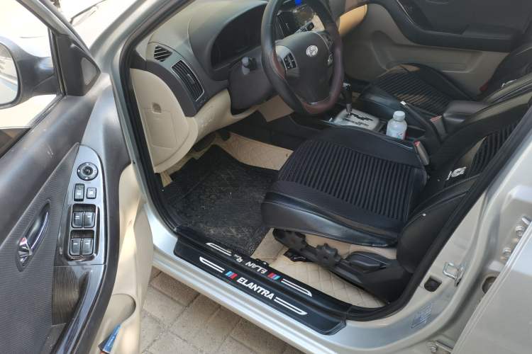 Used Hyundai Celesta 2011 1.6L Automatic Luxury Version
