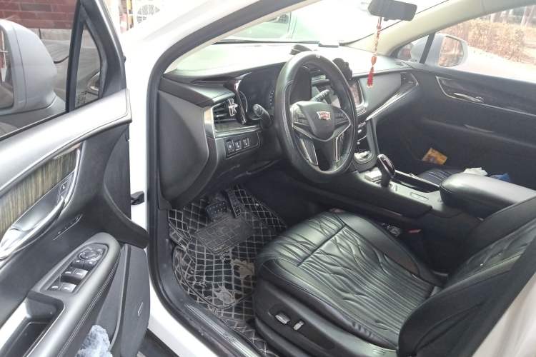 Used Cadillac XT5 2018 25T Luxury Model
