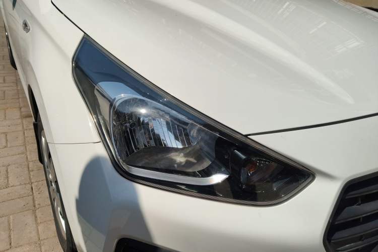 Used Hyundai Verna (older generation) 2020 1.4L Manual GL Refreshed Edition
