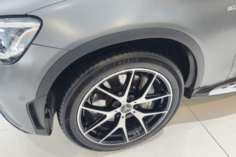 Used Mercedes-Benz GLC AMG 2022 AMG GLC 43 4MATIC Left Front Wheel Hub