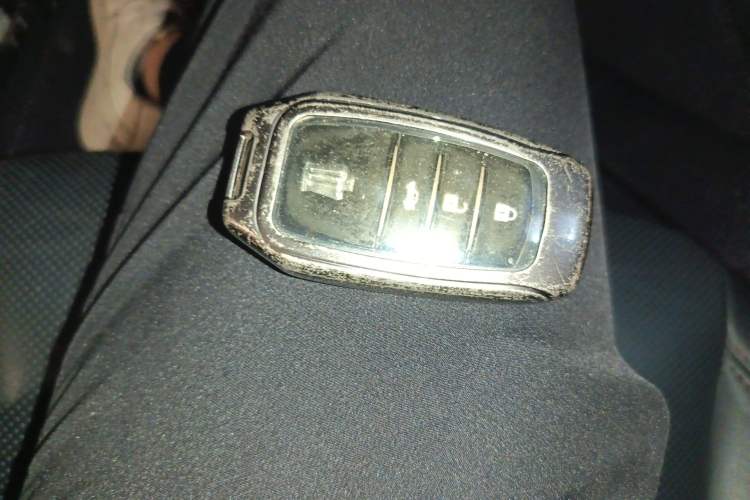 Used Toyota Crown 2015 2.0T Fashion Edition
