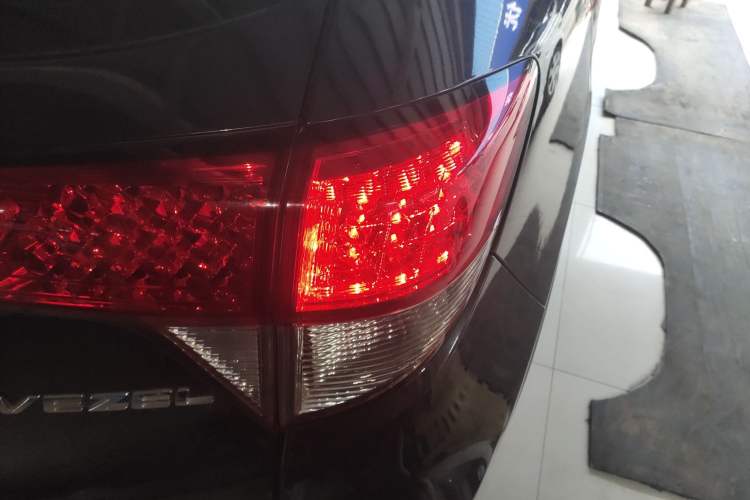 Used Honda Vezel 2019 1.5L CVT Pioneer Edition China VI