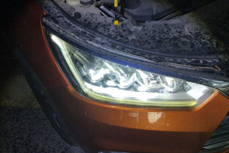 Used BYD Song 2019 1.5TI Automatic Smart Connect Dynamic Model Right Front Headlight