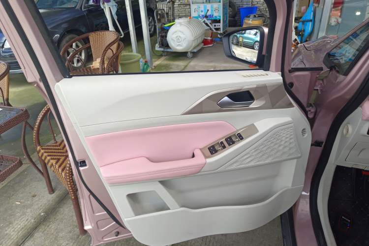 Used Geometry E Firefly 2024 301km Starlight