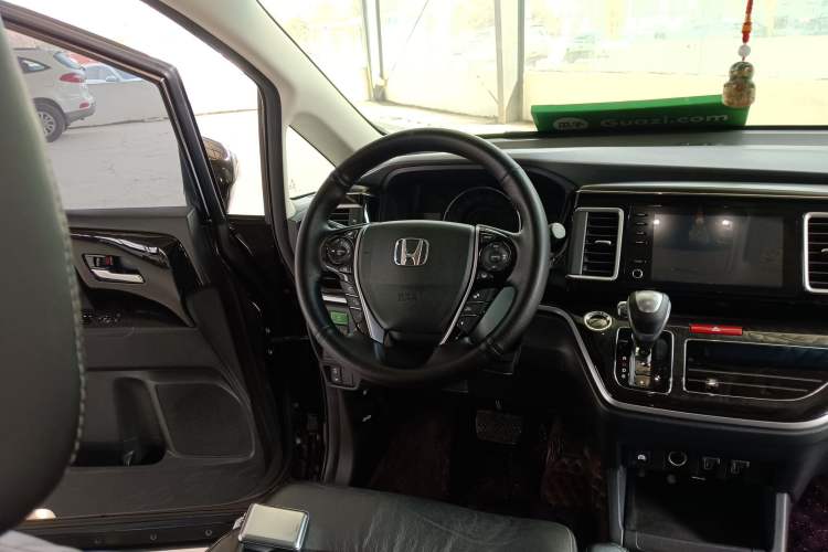 Used Honda Elysion 2019 2.0L Hybrid Luxury Edition