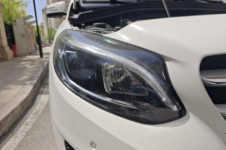 Used Mercedes-Benz B-Class 2015 B 200 Fashion Model
