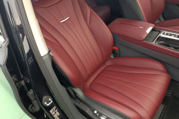 Used Hongqi H5 2023 2.0T Automatic Smart Connect Flagship Edition
