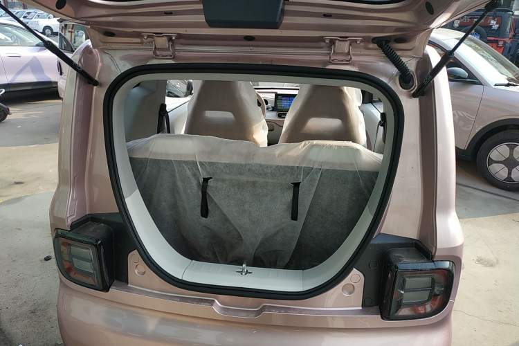 Used Geely Galaxy Panda 2025 210 km – Yuanqi Bear