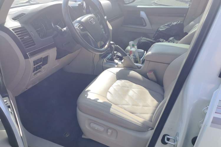 Used Toyota Land Cruiser 