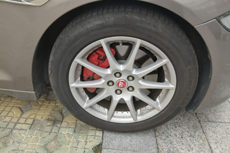 Used Jaguar XJ 2016 XJL 3.0 SC Two-Wheel-Drive Elegant Business Edition
