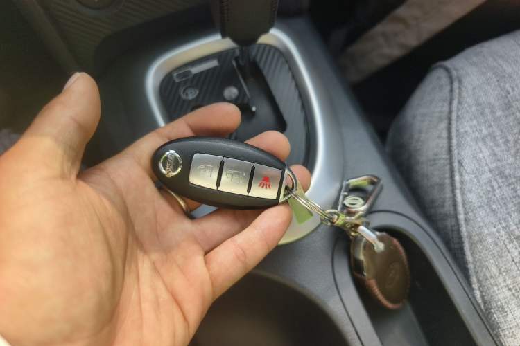 Used Nissan Qashqai 2011 2.0 XL Fire CVT 2WD Vehicle Key