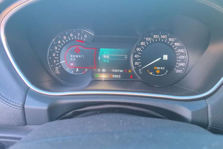 Used Lincoln MKX 2015 2.7T Four-Wheel Drive Prestige Edition Odometer Close Up