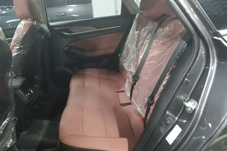 Used CHANGAN Eado 2025 PLUS 1.4T Dual-Clutch High-Energy Version Left Rear Seat