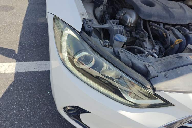 Used Hyundai Elantra (6th Generation / Lingdong) 2016 1.6L Automatic ZhiXuan – Elite Version Right Front Headlight