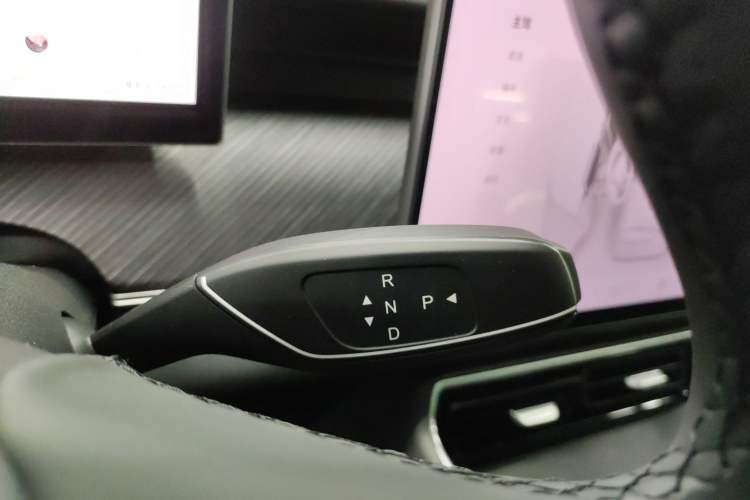 Used Chery Fengyun T9 2024 120 Long-Range Luxury Version 5 Seats Lithium Iron Phosphate
