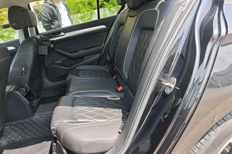 Used Volkswagen Magotan GTE Plug-in Hybrid 2020 GTE Luxury Model
