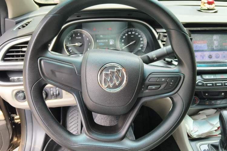 Used Buick GT 2016 15N Automatic Elite Edition Steering Wheel
