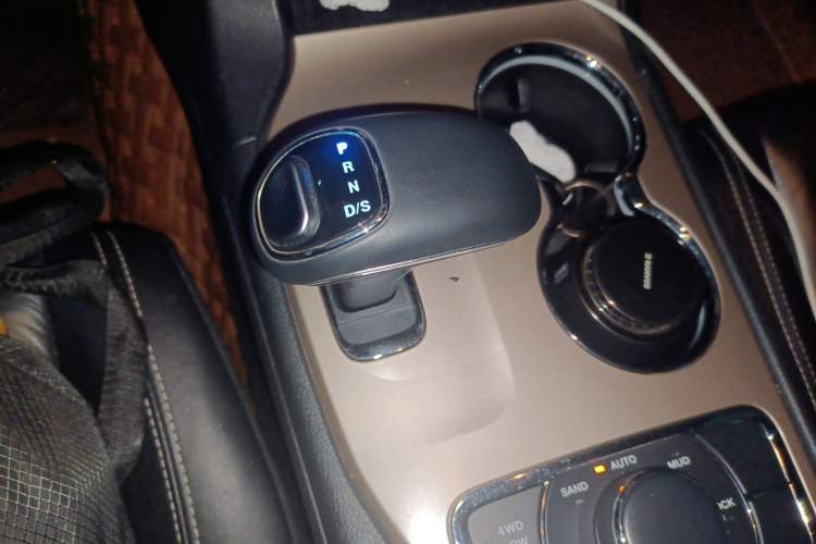 Used Jeep Grand Cherokee 2015 3.0TD Diesel Comfort Navigation Edition
