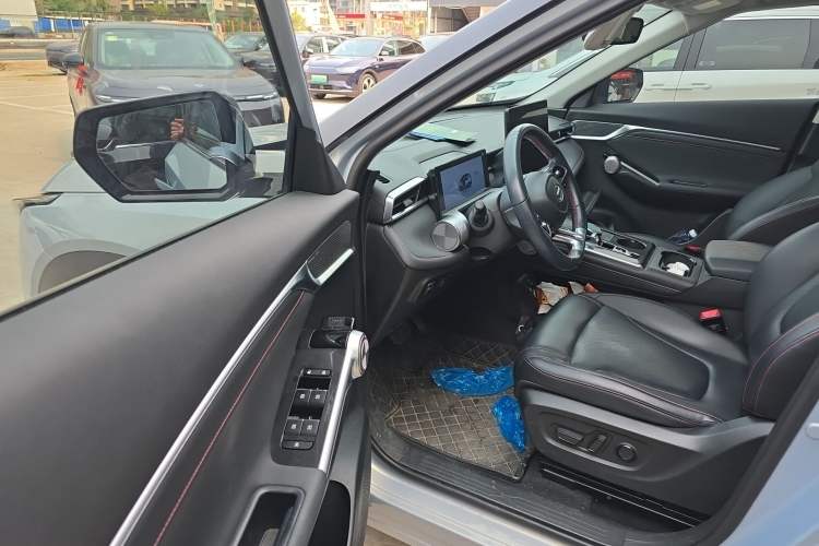 Used GAC Trumpchi EMKOO 2022 1.5T Supernova Max Edition Driver Seat